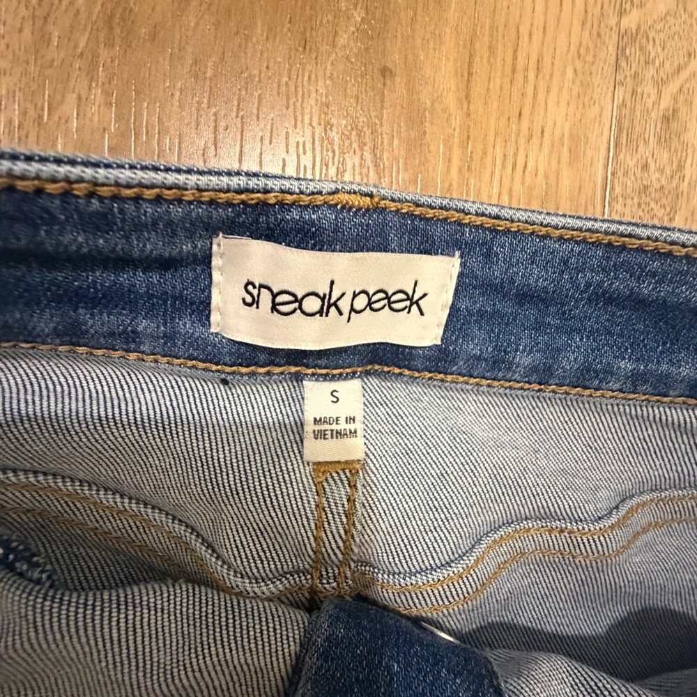 Sneak Peek Blue Denim Buttoned Skirt Size Small - Picture 13 of 14